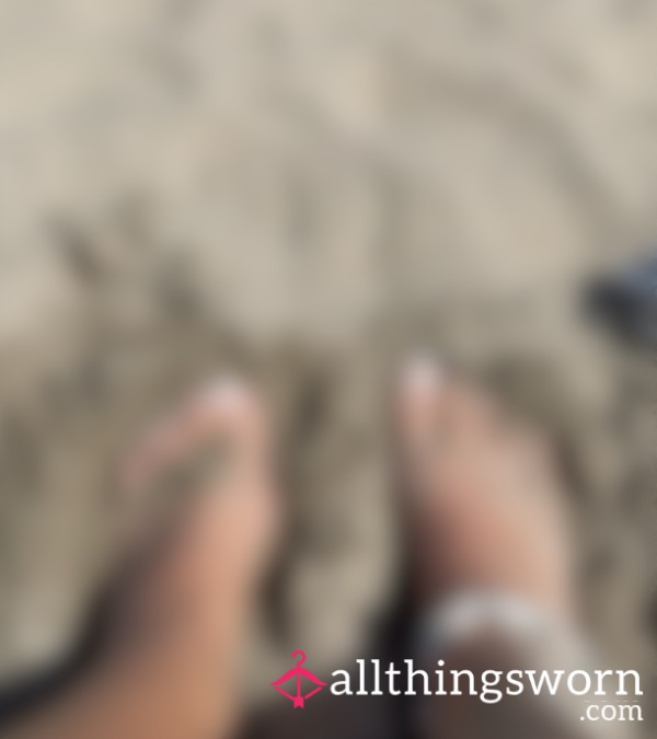 Sandy Feet Pic 🏝️🦶🏼
