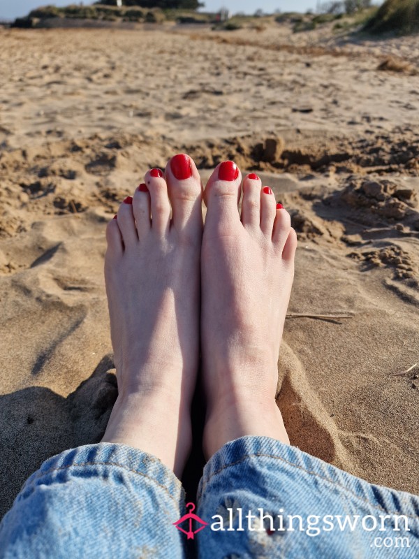 Sandy Feet Pics