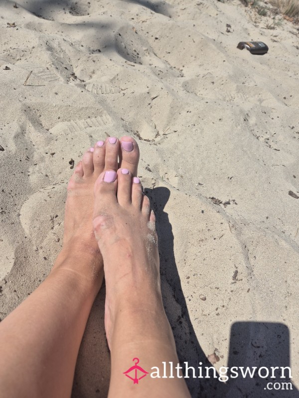 Sandy Feet Pics