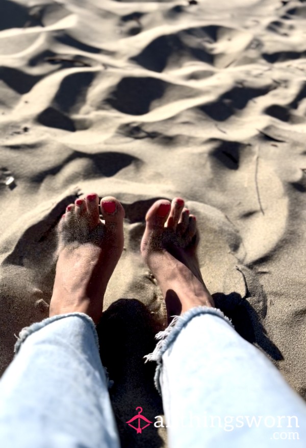 Sandy Toes Video Clip🎥 🌊👣