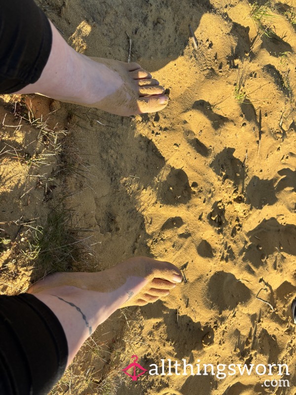 Sandy Toes, Filthy Thoughts—start Licking