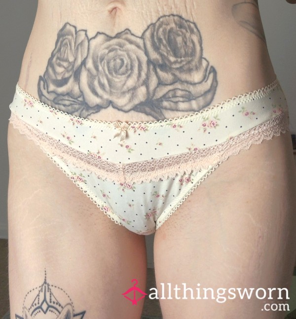 Satin Flor*l Panties 🩷 £20 (postage Included)