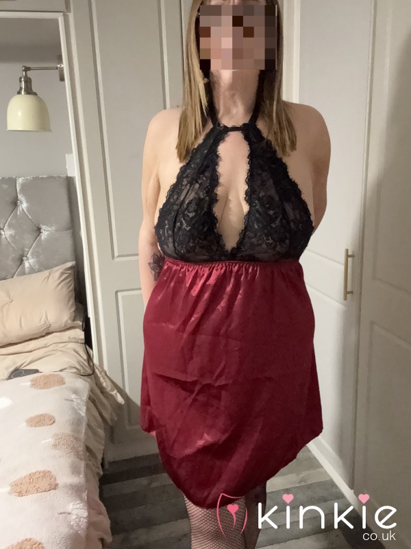 SATIN & LACE NIGHTIE C*m SLEEP WITH ME 😈 USED SATIN NIGHTIE READY TO WEAR FOR YOU 😈