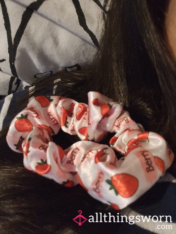 Satin Strawberry Scrunchie 🍓