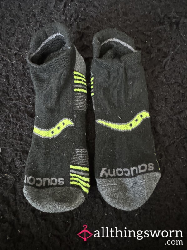 Saucony Black And Green Socks 🖤💚