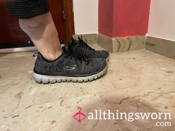 Scarpa Skechers Da Ginnastica👟usata Per Fare Sport