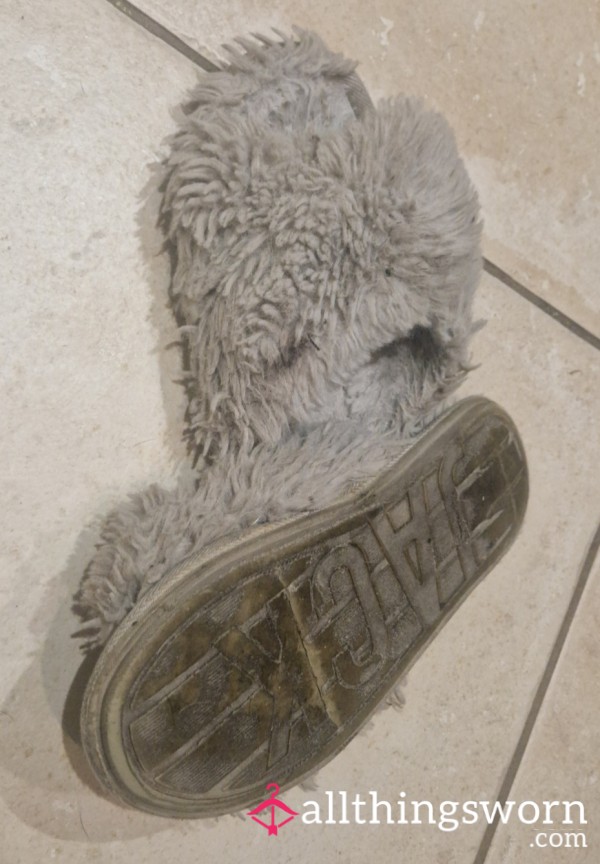 💨 Scented & Well-Worn Fluffy Slippers – Jack & Jones 👣