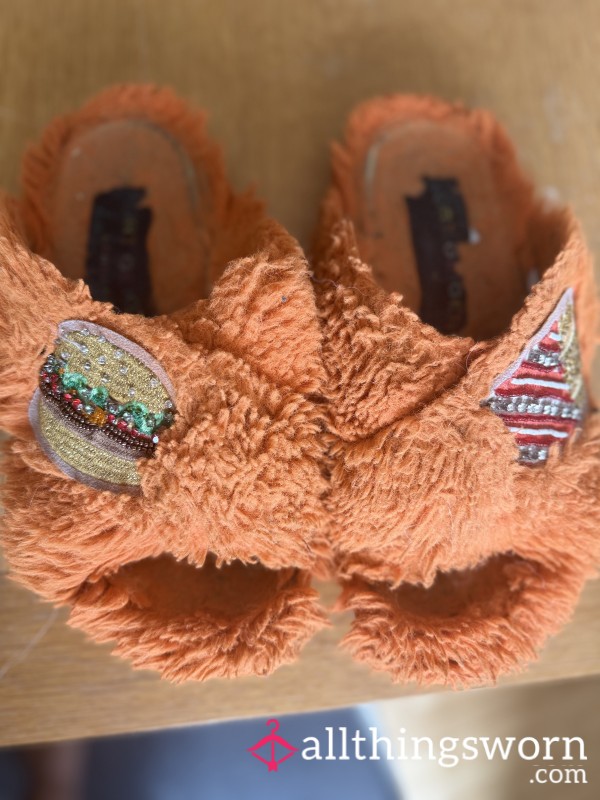 Scruffy Smelly Slippers - Size 7/40