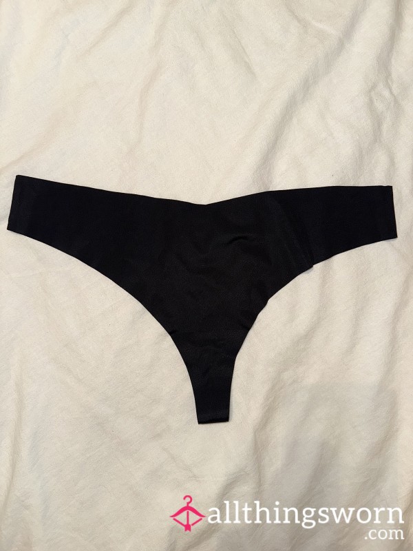 Seamless Black Thong 🖤