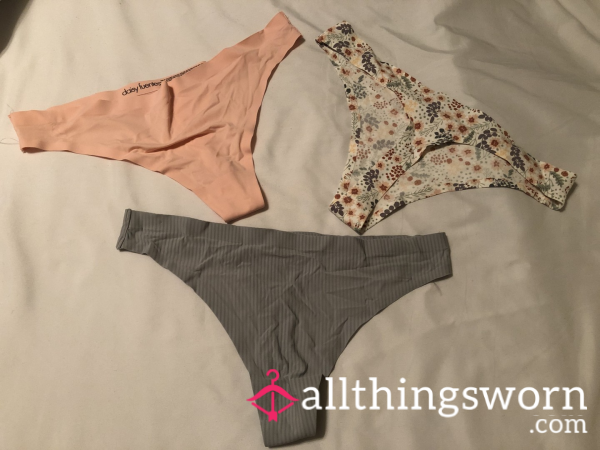 Seamless Thongs