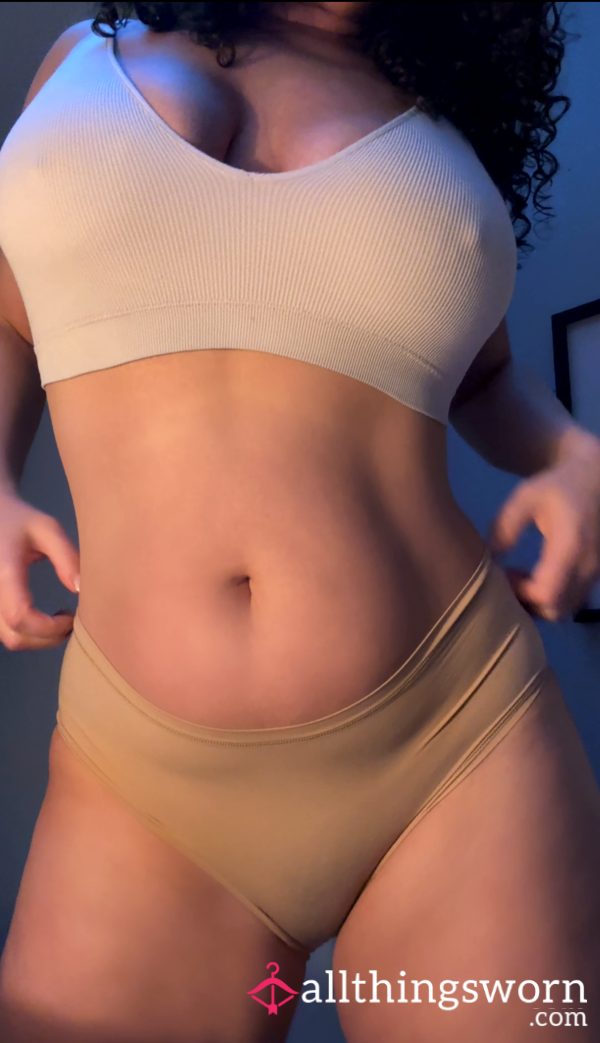 Second-Skin Luxury Panties :Cream Essentials. Cla**ic Cream Full-back Knickers From An Essentials Brand.