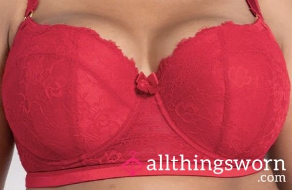 Seduce In Every Stitch