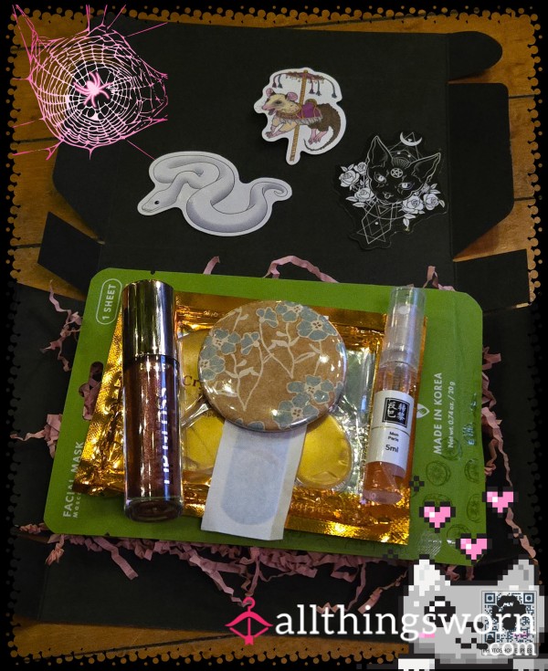 ✨️Self-Care Gift Box✨️