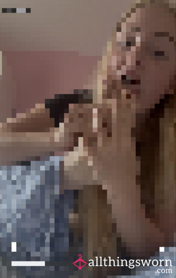 Self Foot Worship/toe Sucking🦶😍