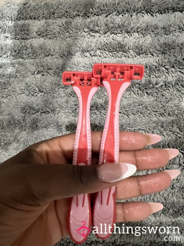 Selling Razors (used)