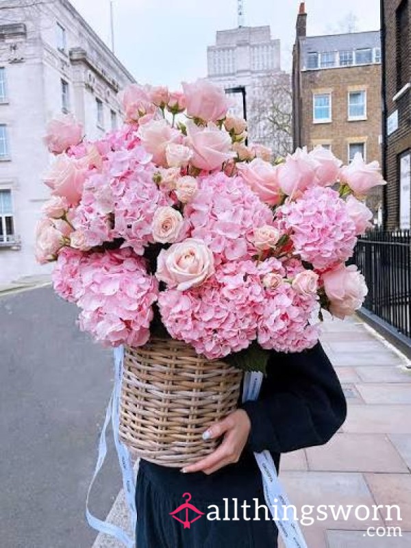 Sending Me Flowers? 💐🌸🌷 Treat Your Goddess Nancy