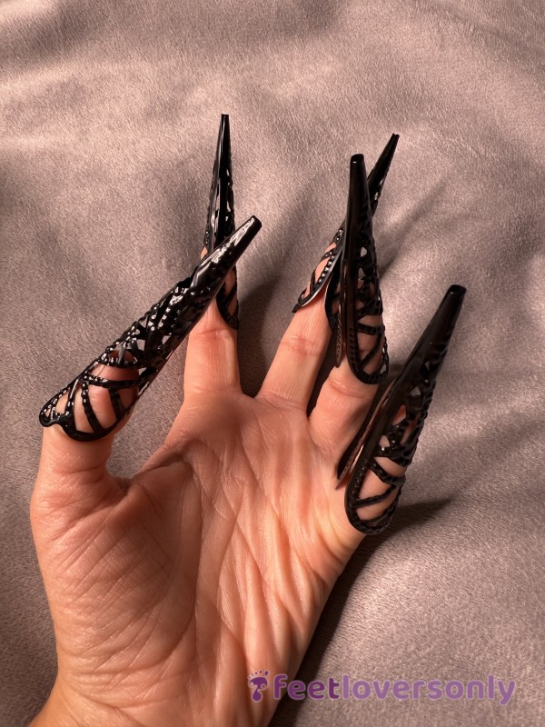 SENSORY FINGERTIPS