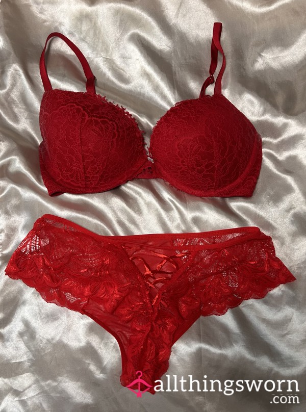 Set Of Bra & Panties Worn Together
