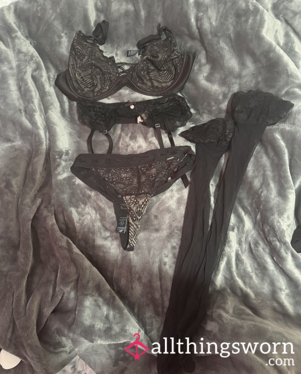 Set Of Bra, Thong, Suspenders And Stockings