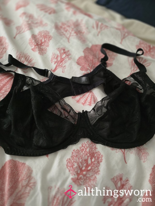 S**y 42e Lace Bra