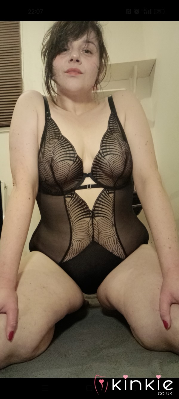 S**ting Session - Available Now!