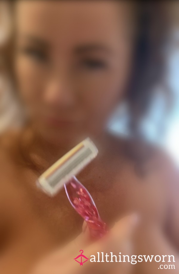 S**y Armpit Shaving!💋