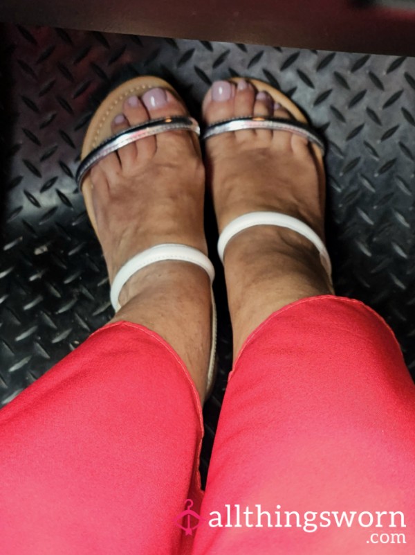 S**y Bare Feet Photos