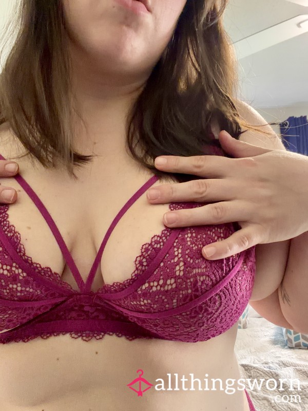 S**y BBW In Pink Lace Lingerie