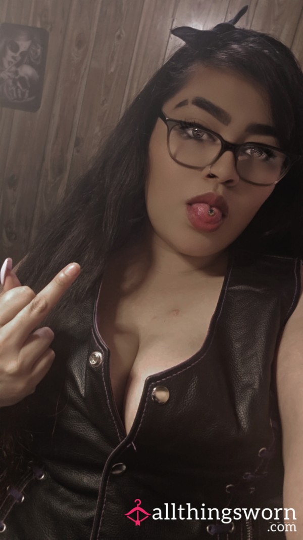 S**y Biker Chick