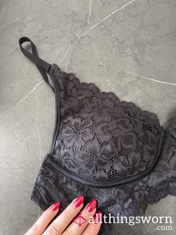 S**y Black Bra For You