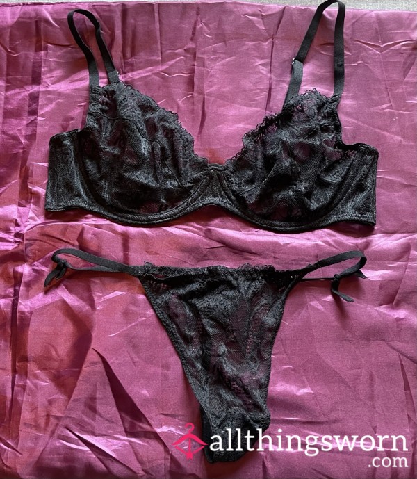 S**y Black G -String And Bra Set.