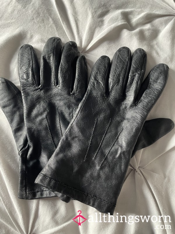 S**y Black Leather Gloves