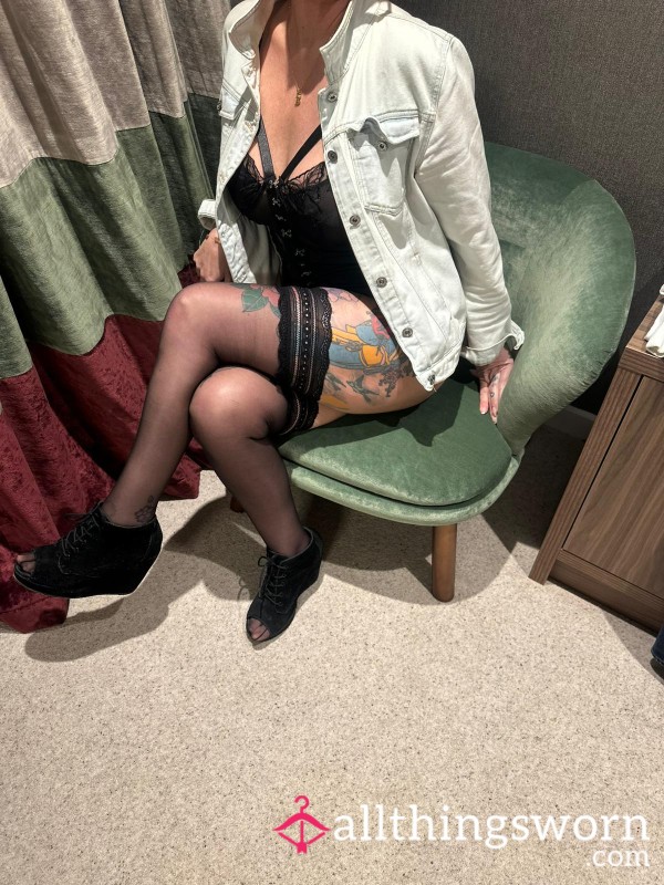 S**y Black Lingerie And Stockings