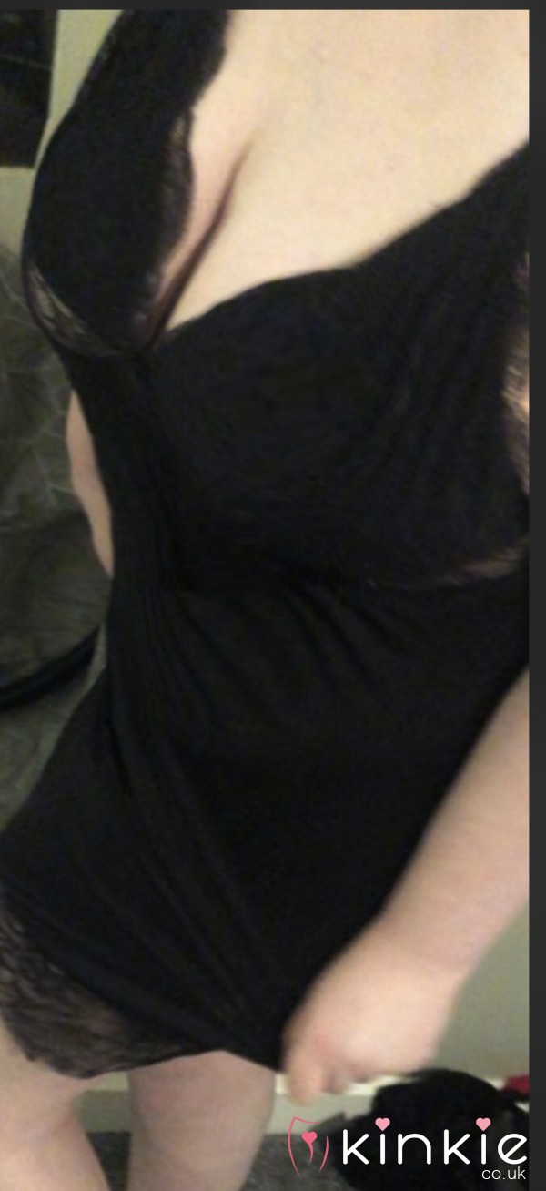 🔥s**y Black Silky NightDress🔥