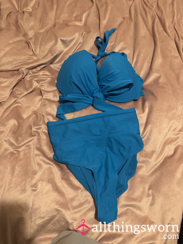 S**y Blue Bikini