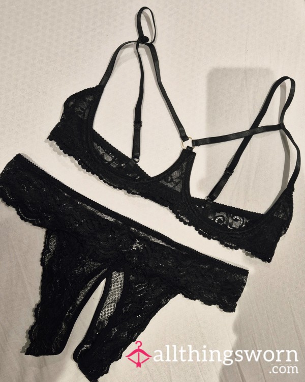 S**y Bra Whit Panty.