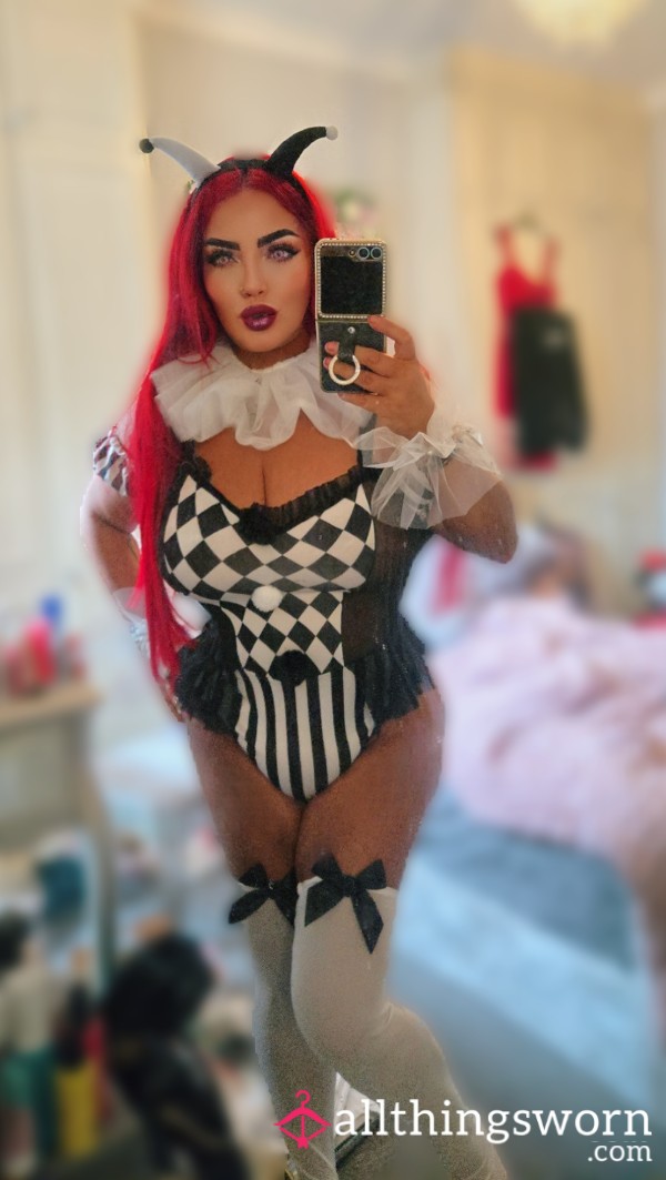 S**y Clown Basque, Cosplay Costume Complete With Stockings And Accessories As Worn In Photoshoot.