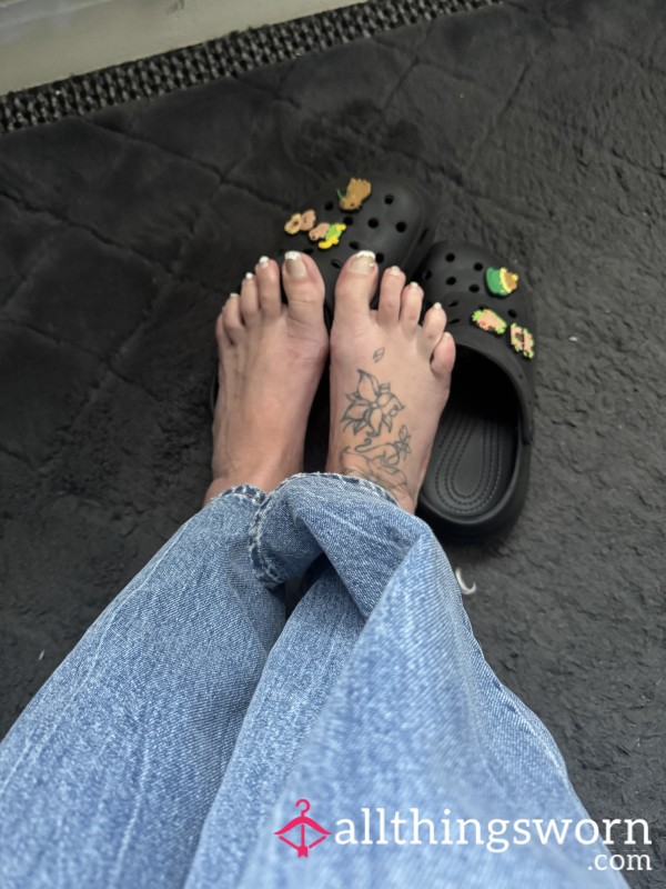S**y Feet
