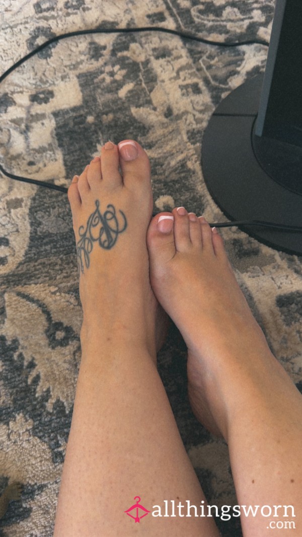 S**y Feet Pics
