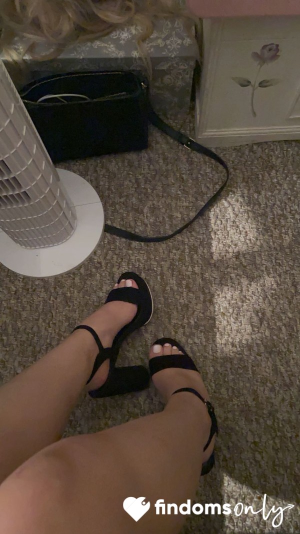 S**y Feet Pics