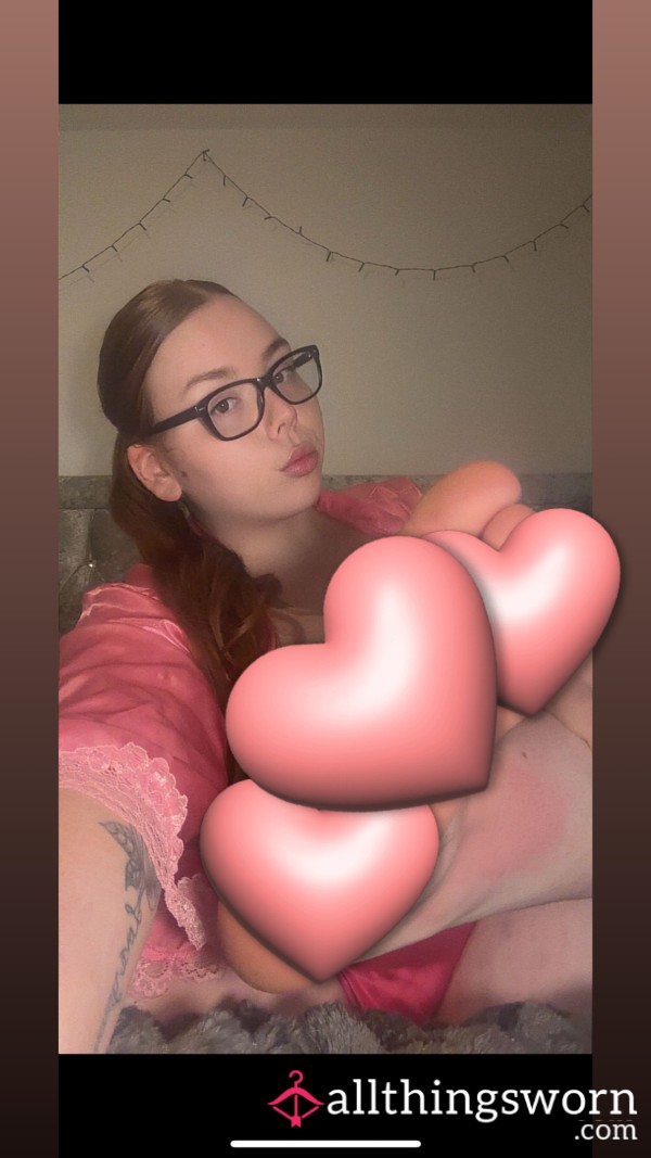 S**y Feet Pics Of Your Choice