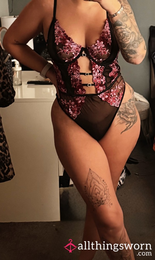 S**y Flower Set
