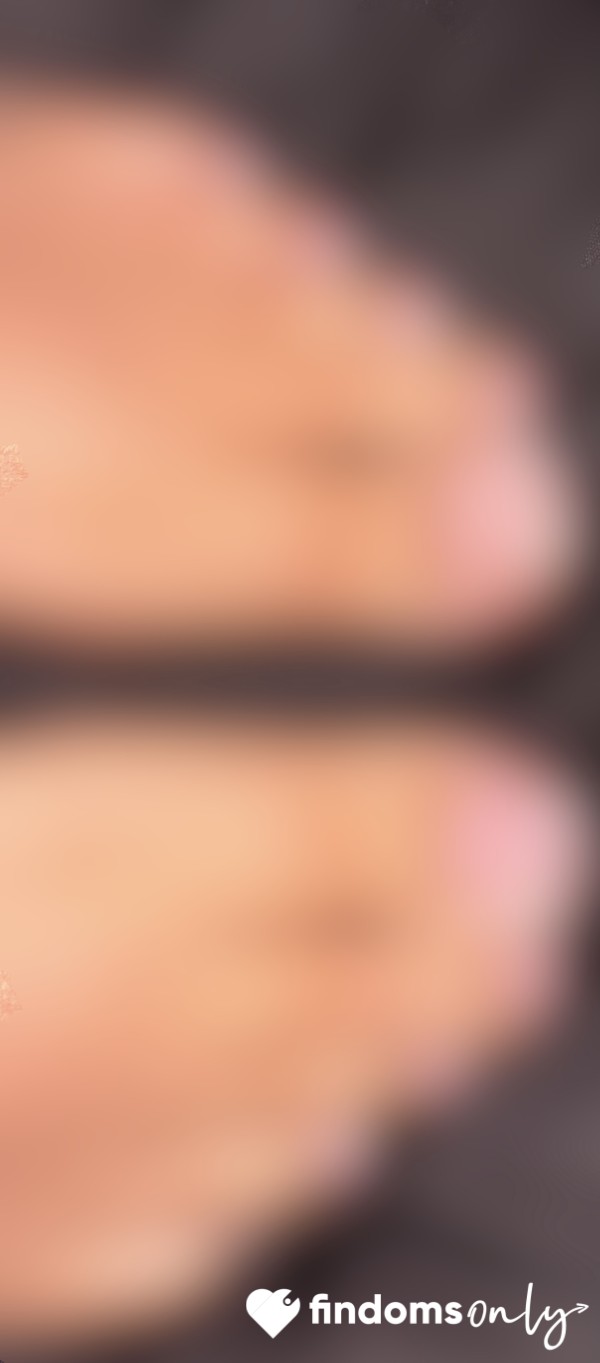 S**y Frenchies 🦶🏼