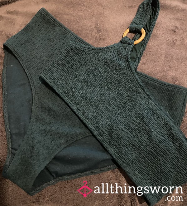 S**y Green Bikini