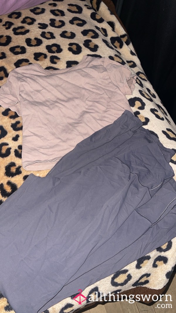 S**y Hiking Outfit