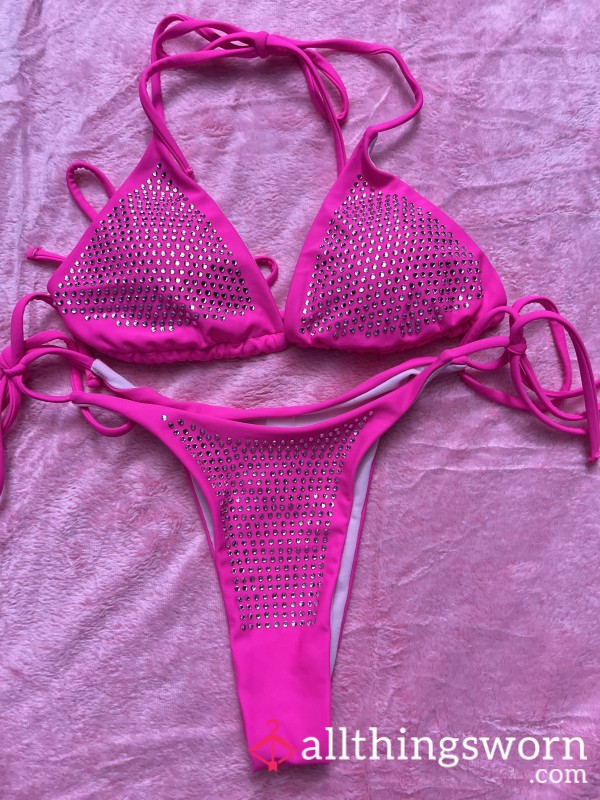 S**y Hot Pink Bikini