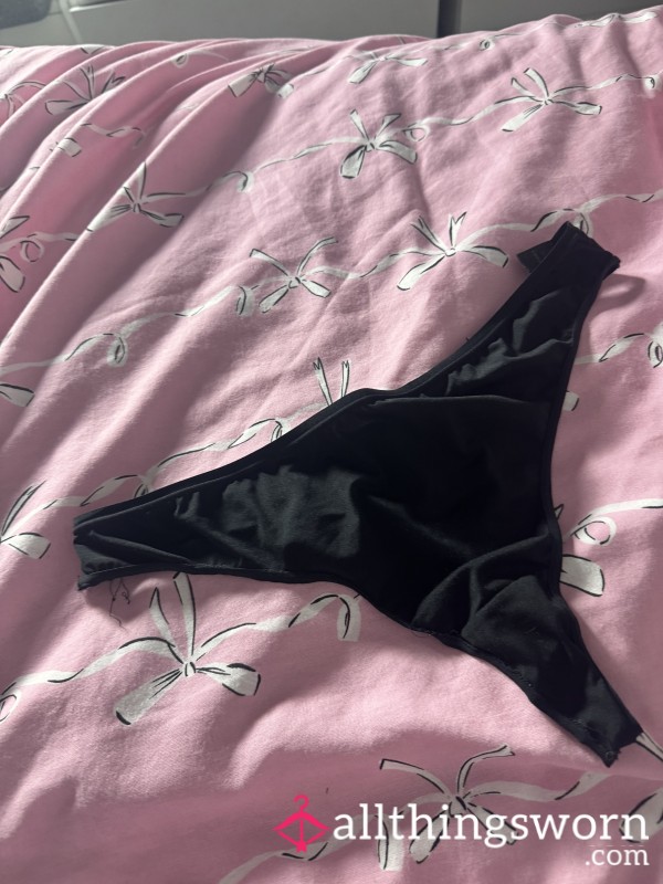 S**y In Black