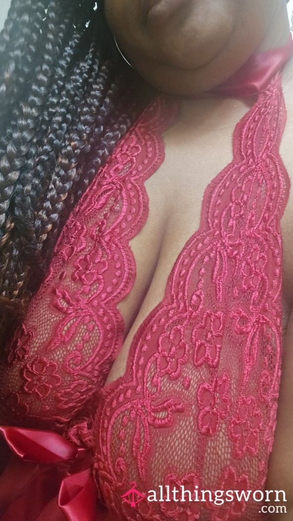 S**y In Red Photo Shoot