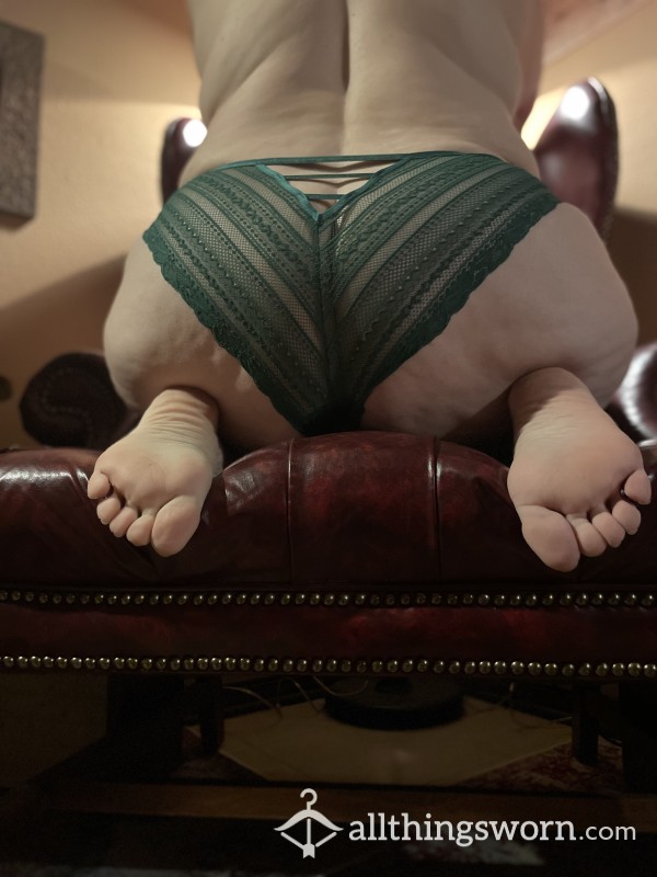 S**y Lace Back Post Coitus