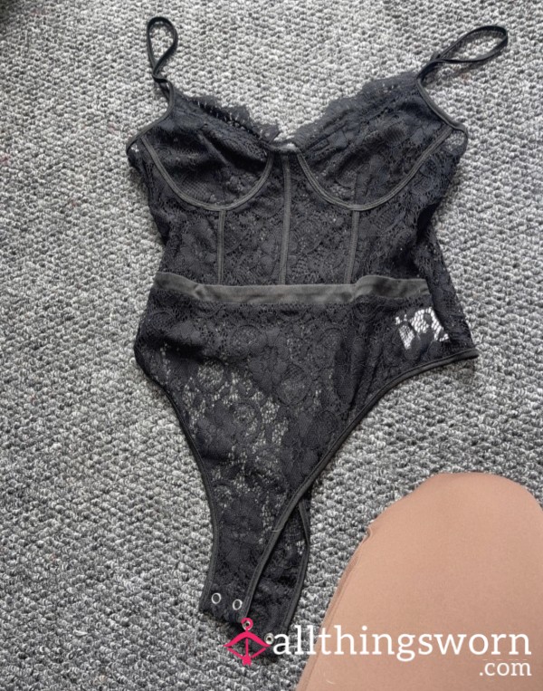 S**y Lace Bodysuit
